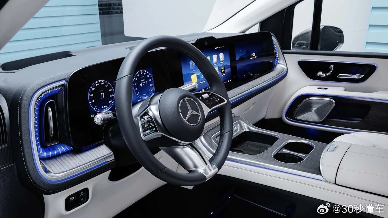 奔驰纯电MPVVLE全球首秀：外观延续VisionV概念车风格，封闭式发光格