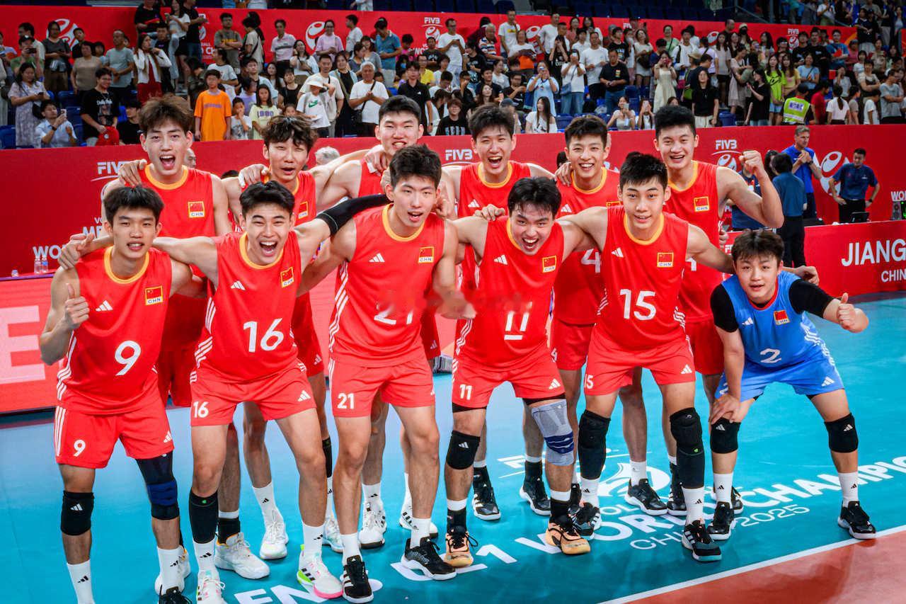 【赛果】2025年U21男排世锦赛小组赛第一轮赛果【A组】美国🇺🇸3-0🇹