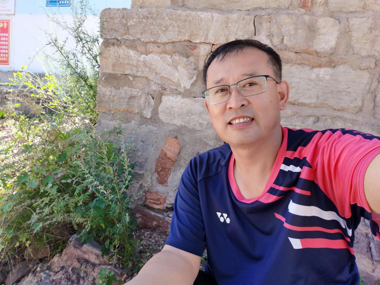 戒烟之难，难于上青天1、能上瘾的都不好戒，香烟仅次于毒品。烟民中，近八九成