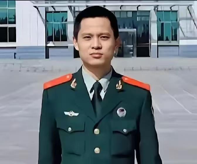 多么讽刺！2011年，年仅22岁的武警战士吴艳杰，在反恐任务中击毙14名暴徒、成