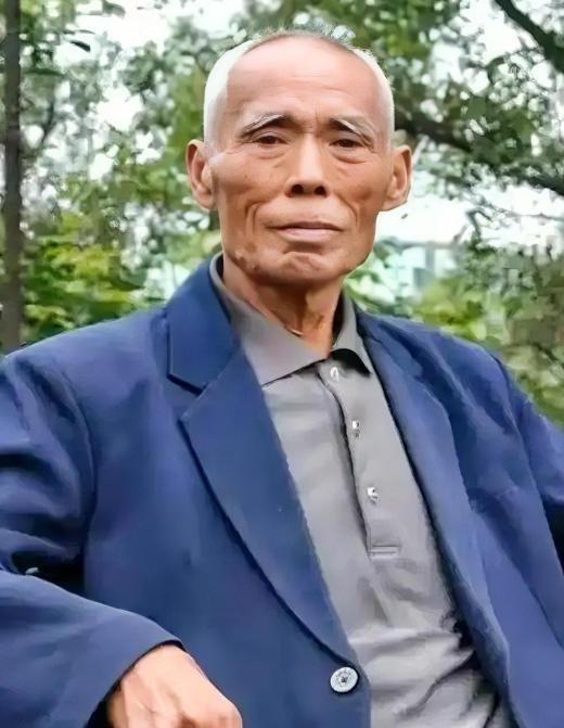 1949年，杀害过小萝卜头的国民党特务杨钦典，偷偷将19名革命志士放出监狱