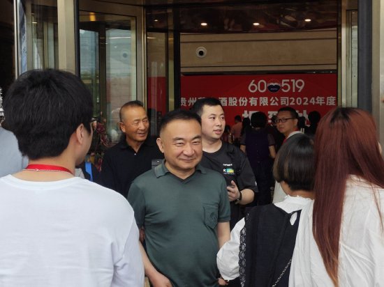 林园“辟谣”40元以上不买茅台: 最近还在买茅台股票, 不会减仓只会加仓