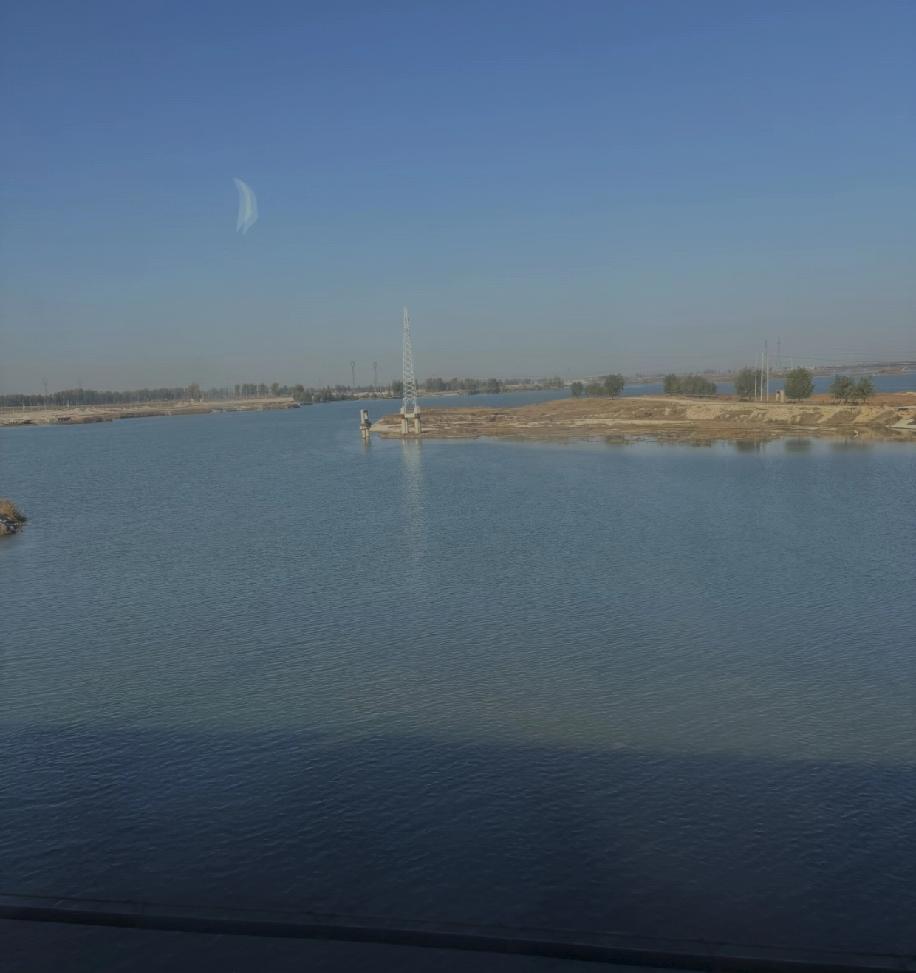 家里介绍了两个相亲对象，纠结到不知道怎么选！第一个是两兄弟，老二已经结婚生子，还