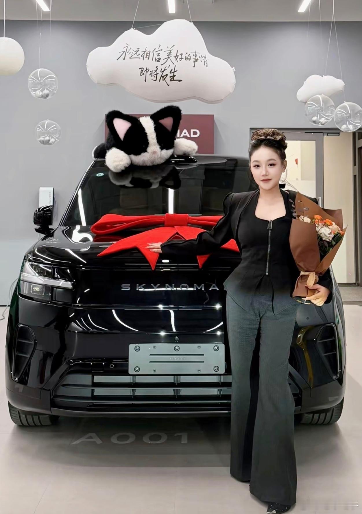 美丽车主，小米女生新图，周三更新，总第1064期#汽车资讯##小米澎程##小米su7##小米yu7﻿