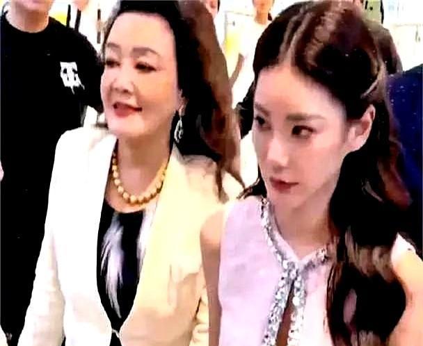 最近发生了一件事，马晓梅前夫攻击张兰。起因是马晓梅和前夫闹矛盾，持续发酵。张