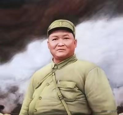 1939年，罗炳辉带领第五支队成功伏击日军，然而在打扫战场时，罗炳辉却突然猛地大