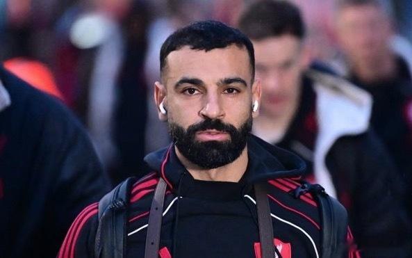 萨拉赫转会风波：利物浦冬窗拒售沙特豪掷亿镑求购《每日邮报》利物浦跟队记者刘易斯