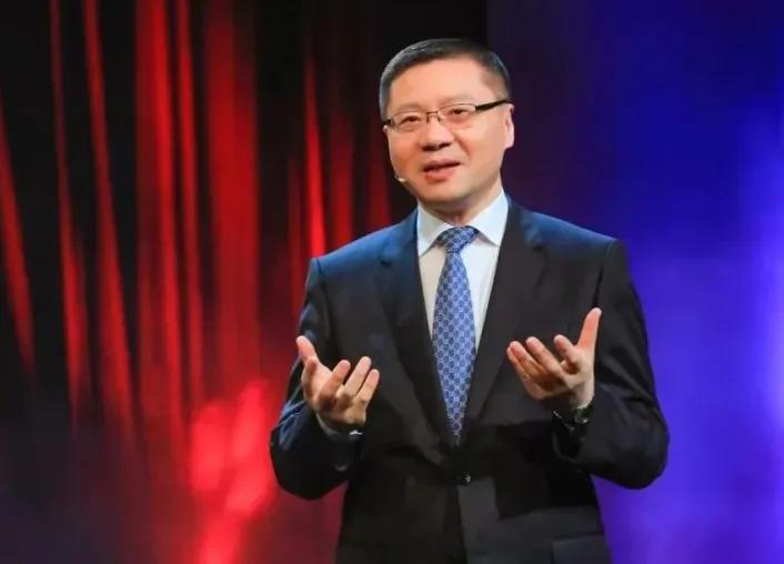 张维为教授：台湾将来会比香港还好治理，因为台独思想没有根基。台湾知名作家李敖当年