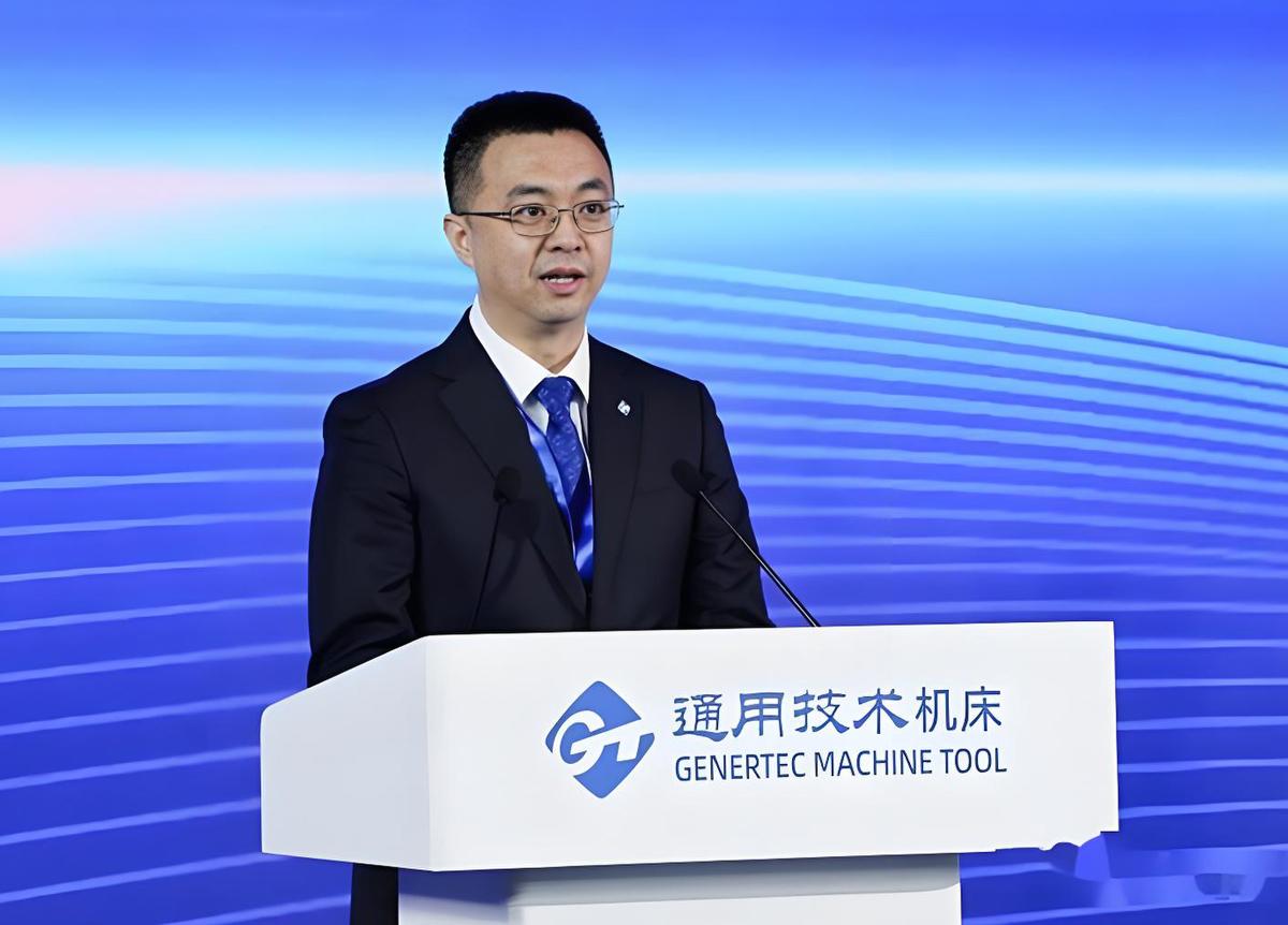 我一个校友是北京通用技术集团机床公司的老总，他以前在高中读书很厉害，我们高中母校