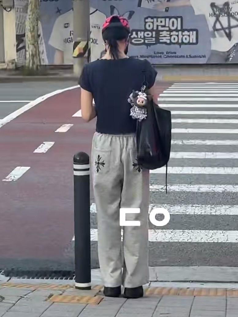 女孩。为什么全世界都在偶遇你。