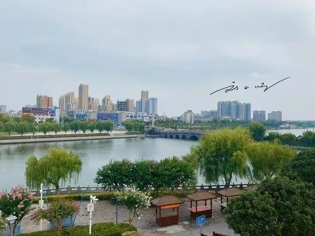 湖北荆州为什么发展得不温不火？湖北荆州古称江陵、郢都，是首批国家历史文化名城