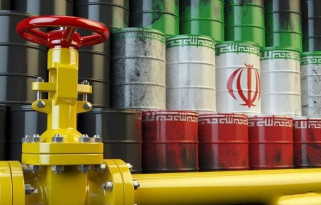 伊朗为了避免美国的制裁，将2500万桶原油秘密运往中国，原本打算通过这一方式规避