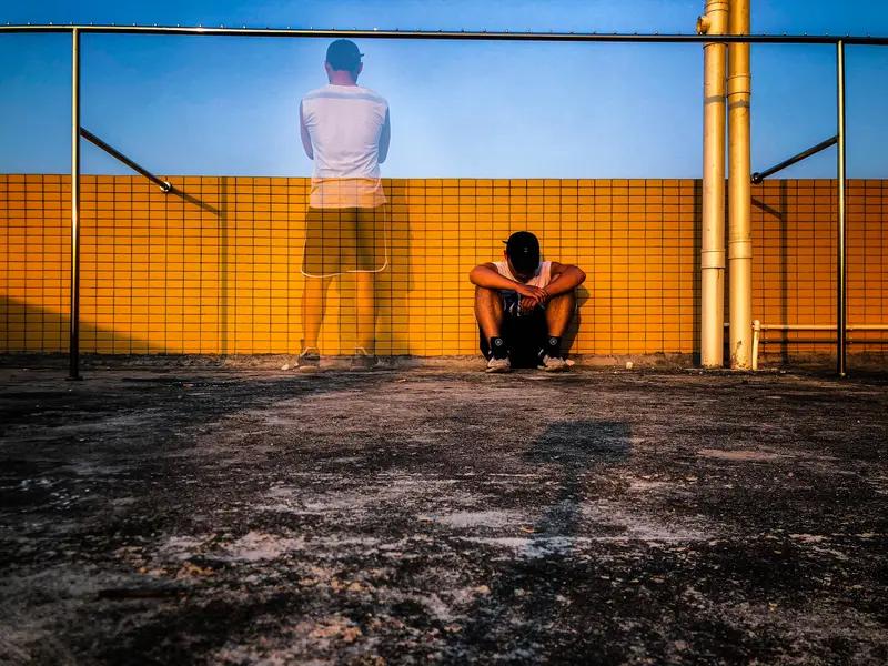 做人保护自己的秘诀：1.经常贬低你的人，断。2.见不得你好的人，远。3.