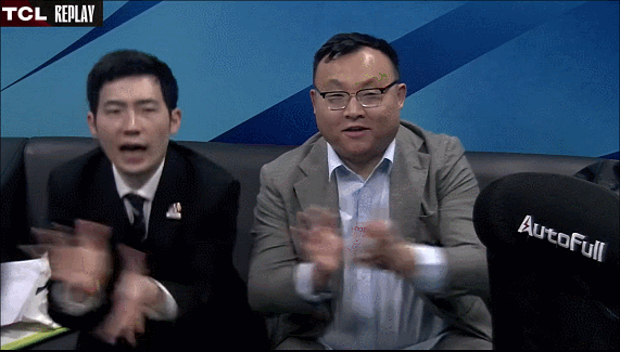 井盖献上WBG生涯第一次击掌🙌🙌🙌wbg对战blg竞技游戏W