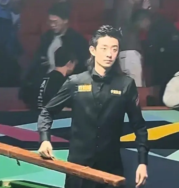 我敢断言，我国超新星吴宜泽很有可能成为继赵心童之后世界斯诺克领域的又一位超级巨星