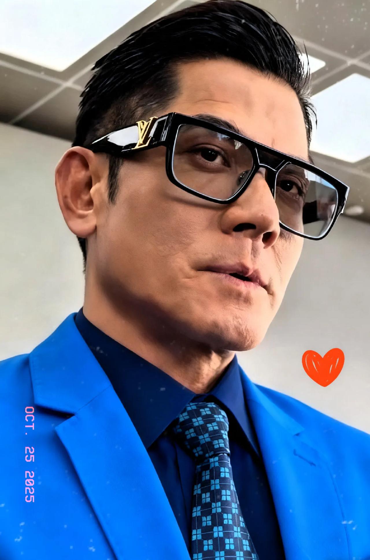 郭富城挺能装的!郭富城的妻子方媛又生了,没错,是三胎,依然是女儿。按理说,生了
