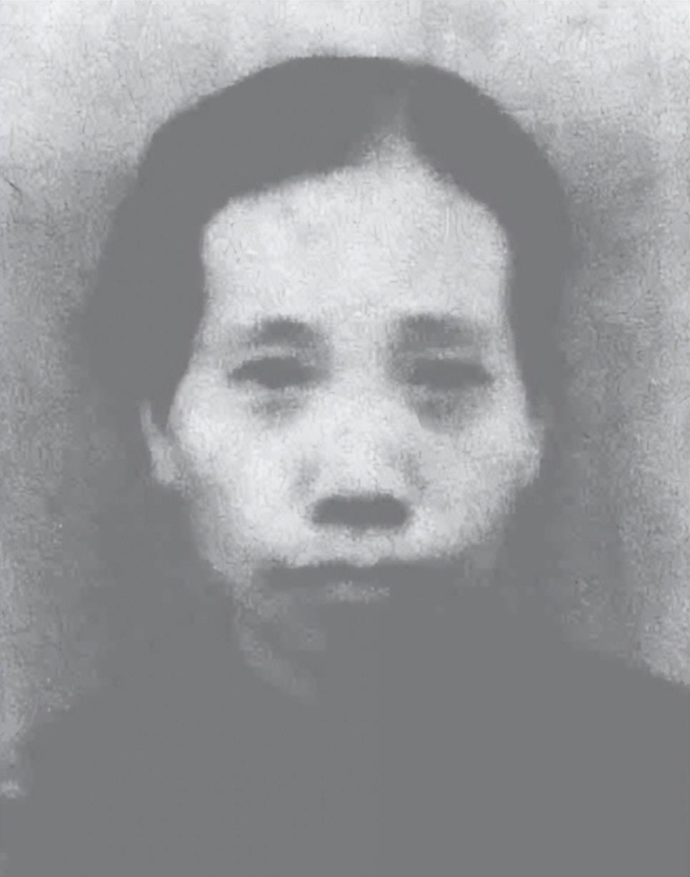 1938年冬，一位母亲带着儿子一起报名黄埔军校，招生负责人对母亲说，你年龄超了近
