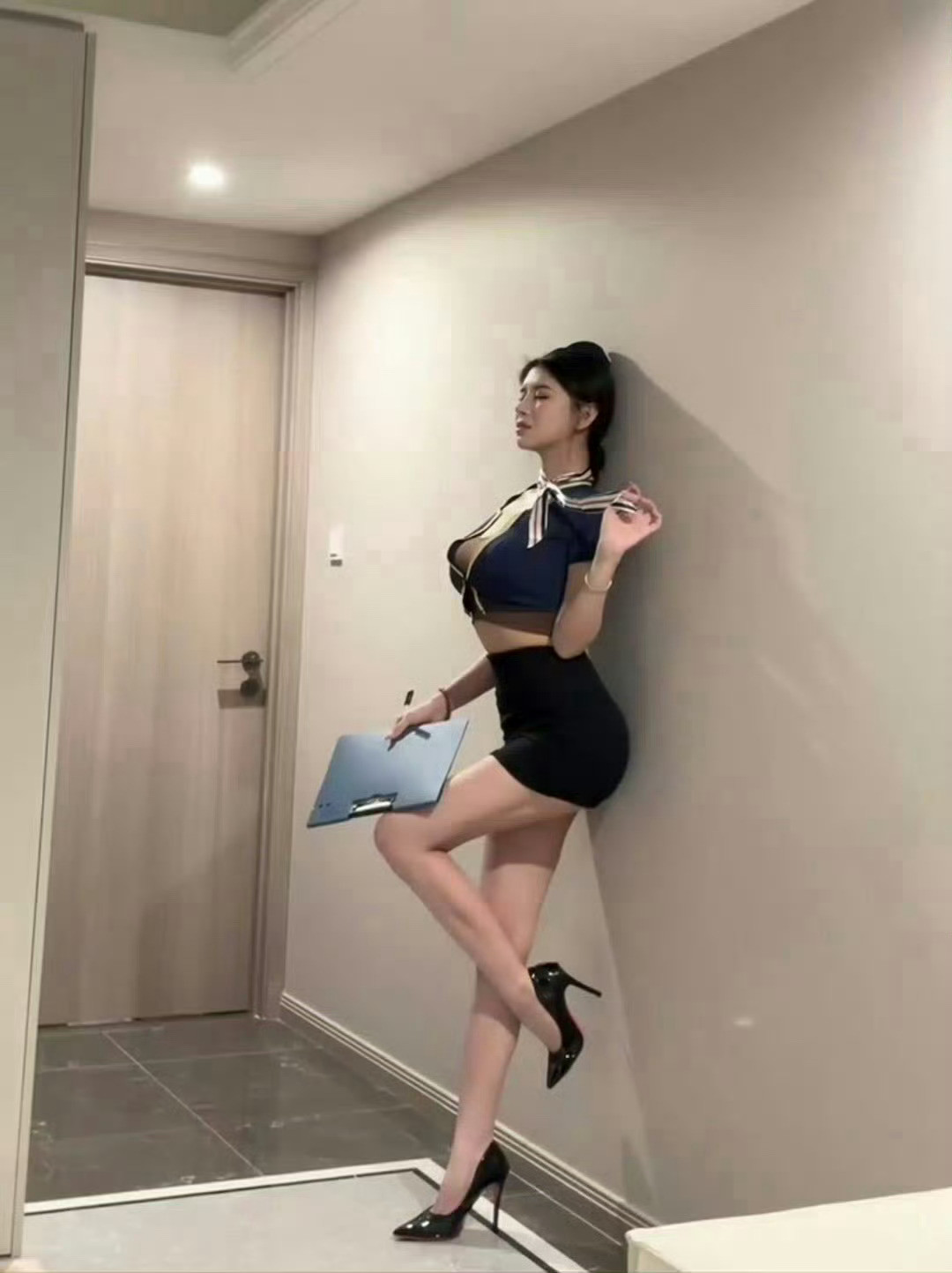 为什么裙子不可以做长一点北京·北京798艺术区