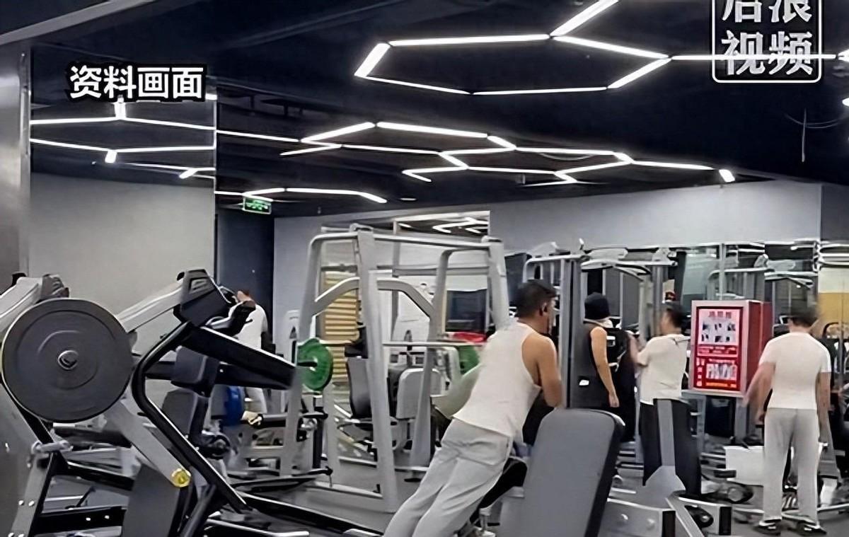健身指导还要查结婚证？西安这家健身房的操作真是让人开了眼。一对情侣各自办了月卡，