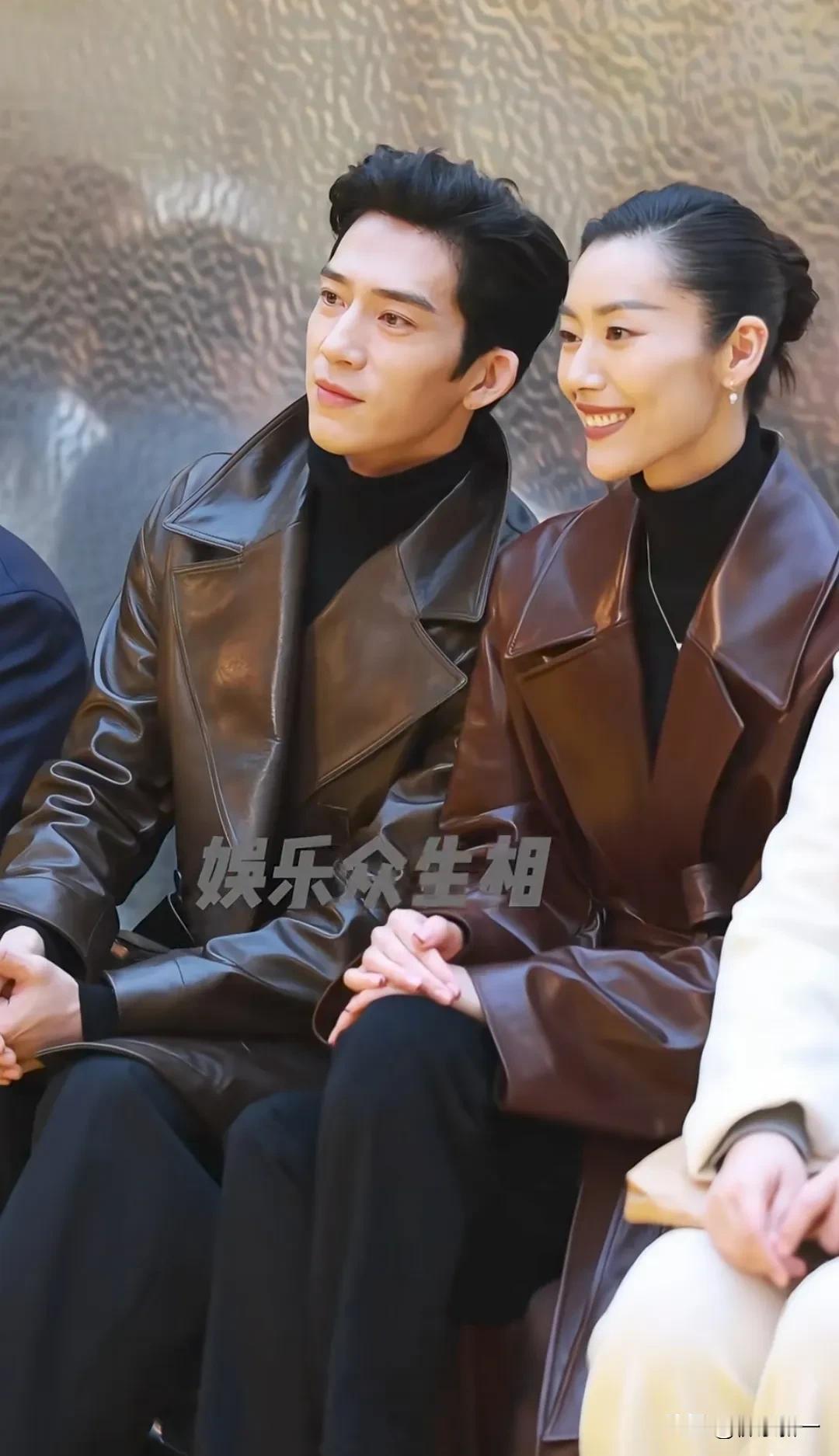 是不是亲多了就有夫妻相啊?井柏然、刘雯这个秀场合体跟一个模子里刻出来的一样啊[