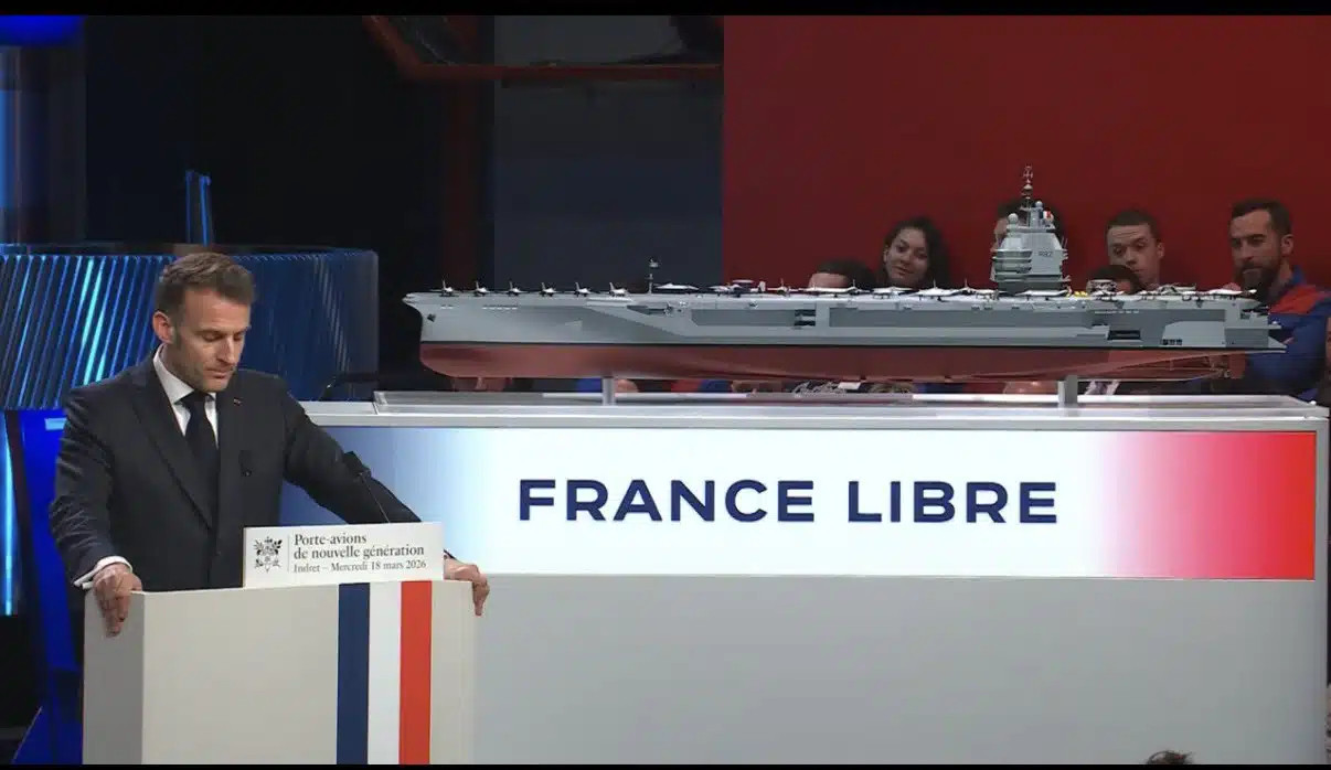 【发电】PANG——或者应该叫做自由法兰西号，这艘堪称当今最独特的核动力航母，其