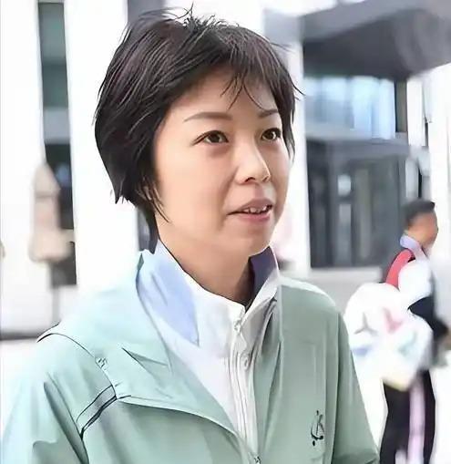 张本美和确实世界第三了。最新一期排名，日本选手张本美和排在女单第三，紧跟着王艺迪