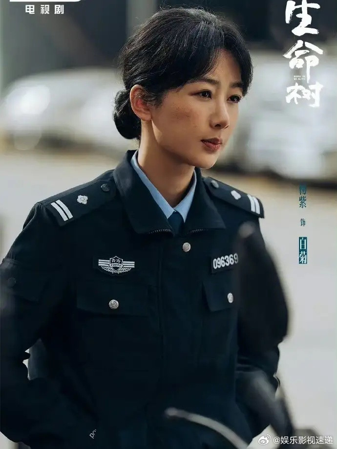 终于知道“白菊”为啥找杨紫来演了，不是因为她演技好，也不是因为她后台硬，而是全内