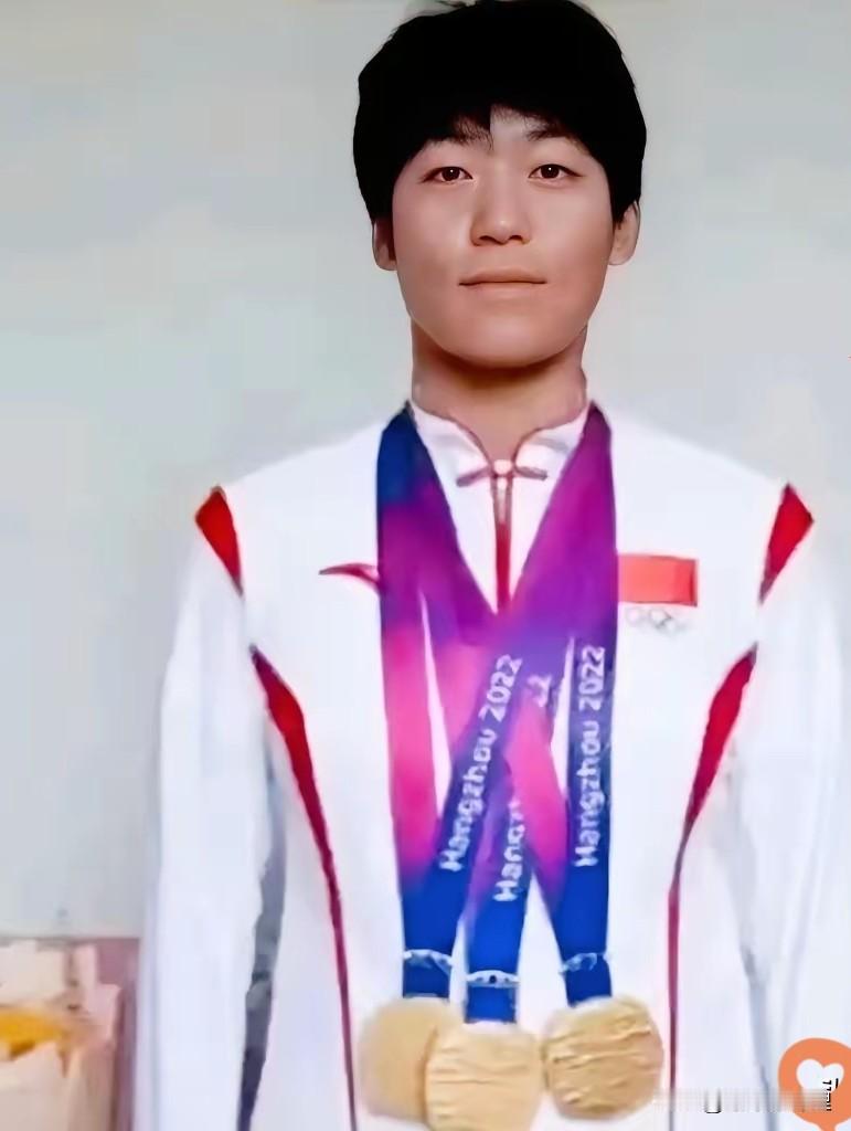 范某文停职，督导组进驻，云南这回的盖子算是彻底捂不住了。我盯着那“15万”的