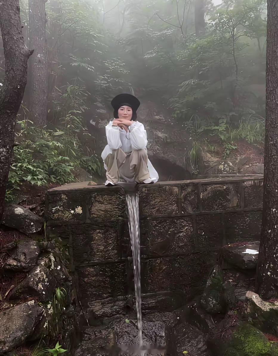 看上去很聪明的样子？？