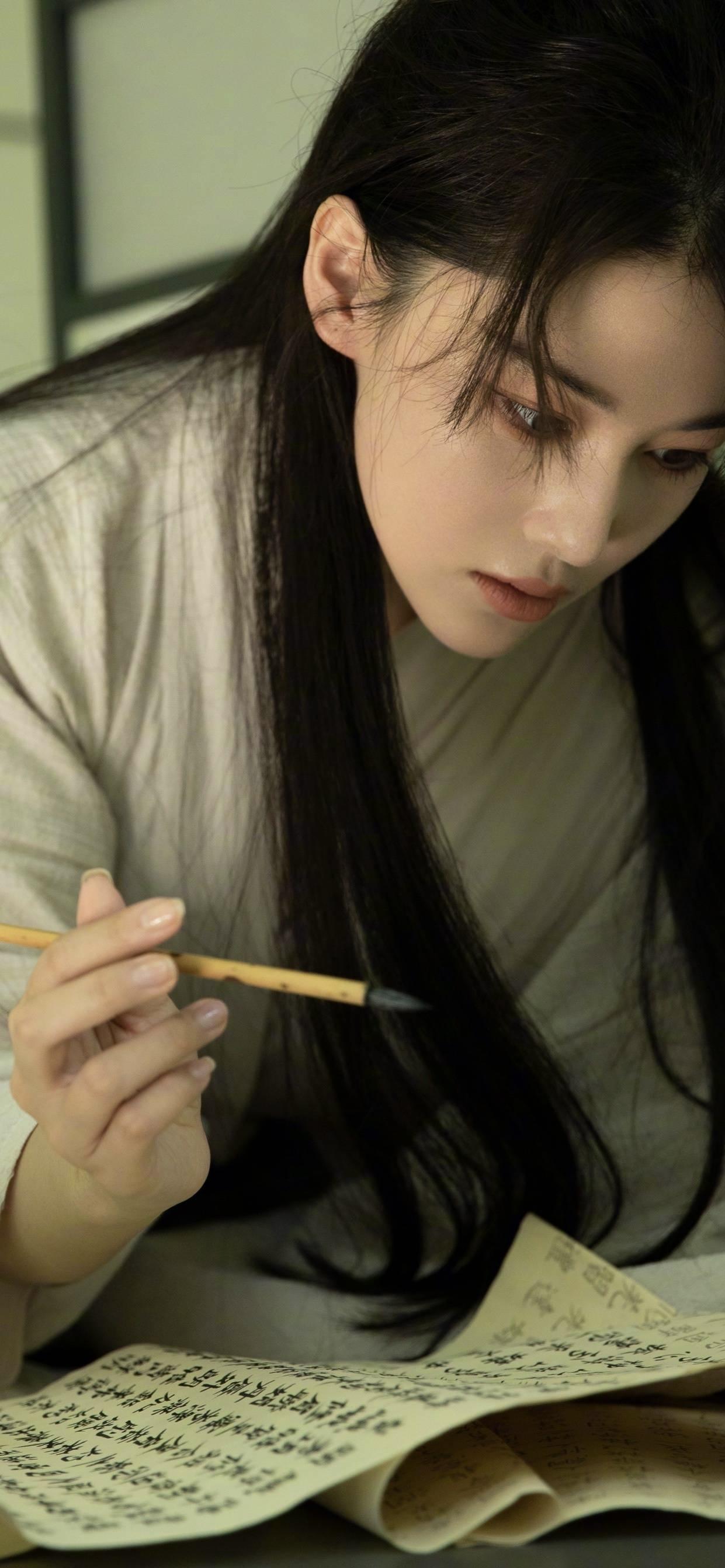 美女壁纸-第5760期-张馨予