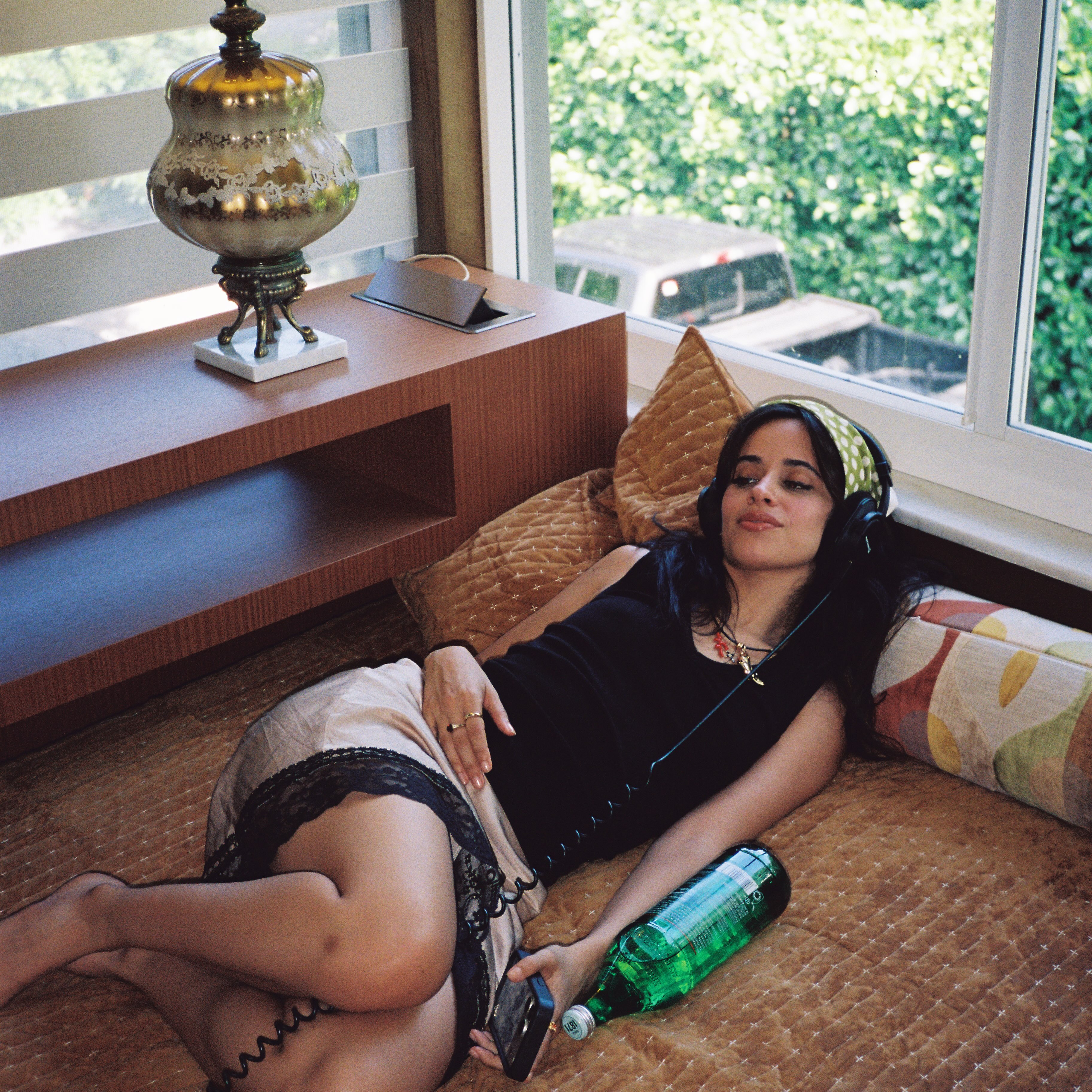 CamilaCabello晒录音室靓照：
