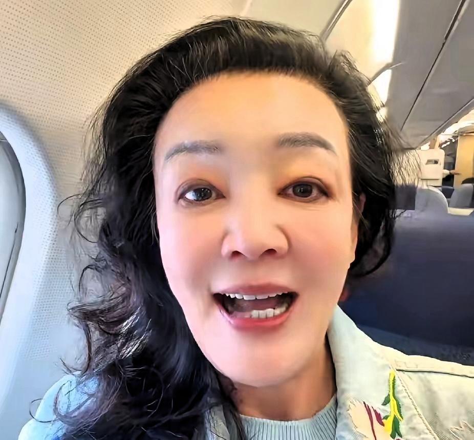 兰姐跨海探亲旅程，迎接新生命兰姐这个人吧，大家总是关注她，她身体不好春节过得很