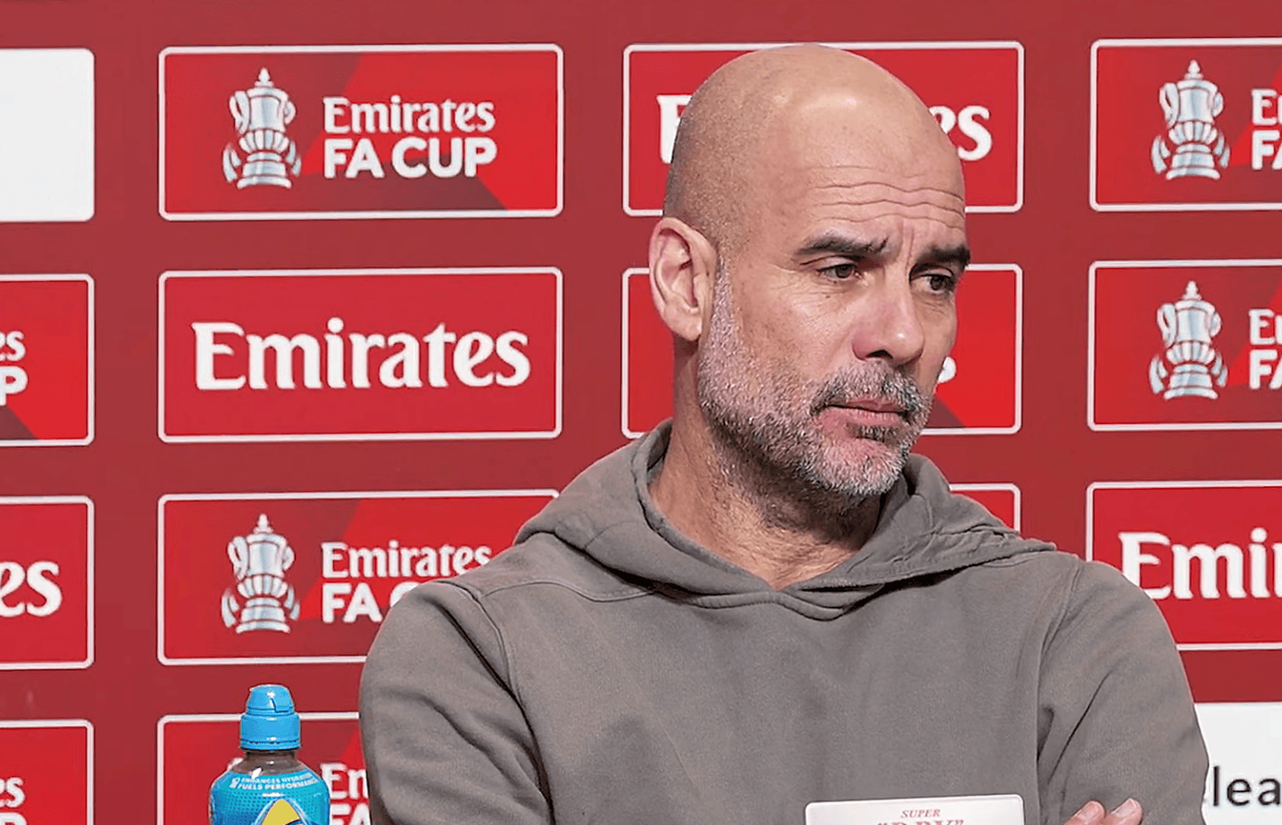 瓜帅: 我认为现代边锋比以前强多了, 因为身材出挑+对抗出众