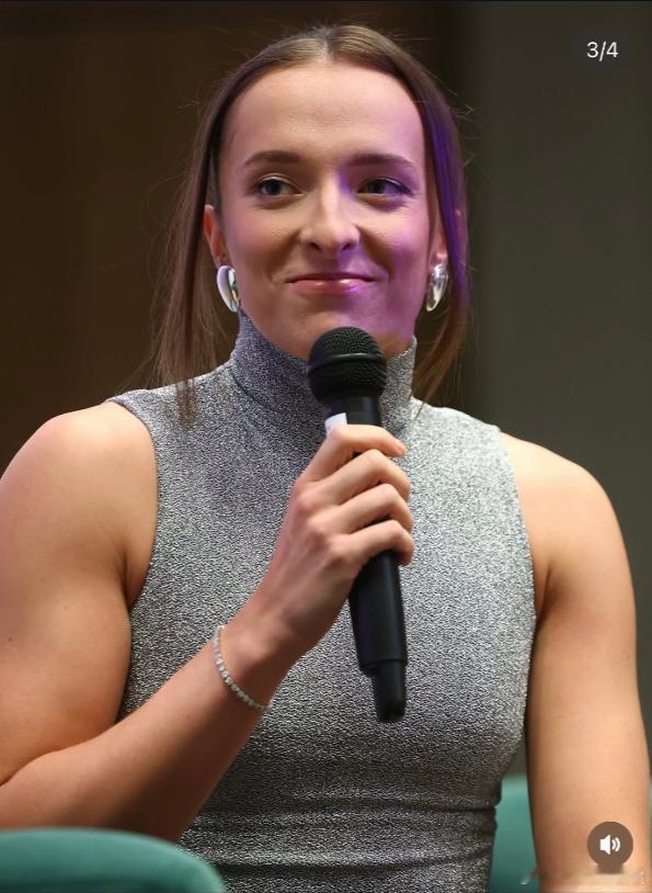 【斯瓦泰克：总决赛我们谁都有机会夺冠我们都处在很高水平趋于一致】斯瓦泰克：“