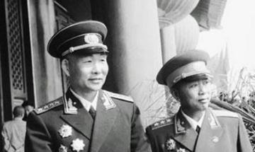一张1949年刘亚楼的委任状。此委任状的日期是4月，第14兵团正式列编是在5月份