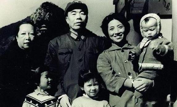 朱老总点名的“特殊部队”：从国民党杂牌到志愿军英雄，五十军凭啥封神？64年