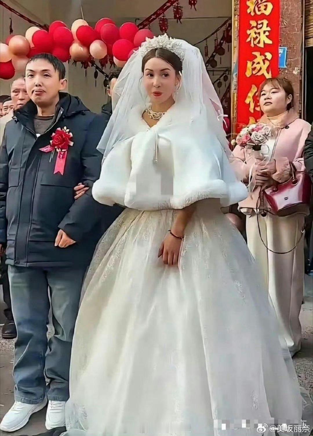 还别说这新娘真像迪丽热巴