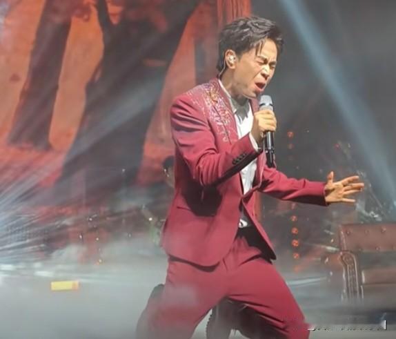 歌唱家为何鲜有人开演唱会？在中国乐坛上，有不少歌唱家在国内外接连获得大奖，令