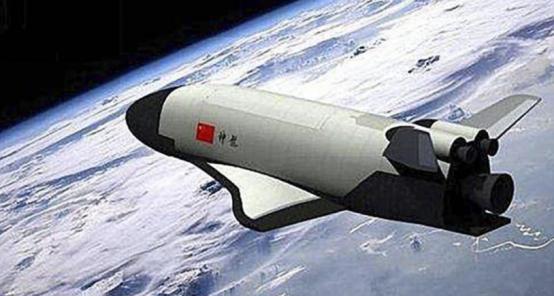 美方专家有重大观测发现！中国可重复使用航天器太空反复放收卫星，西方坐不住，这项硬