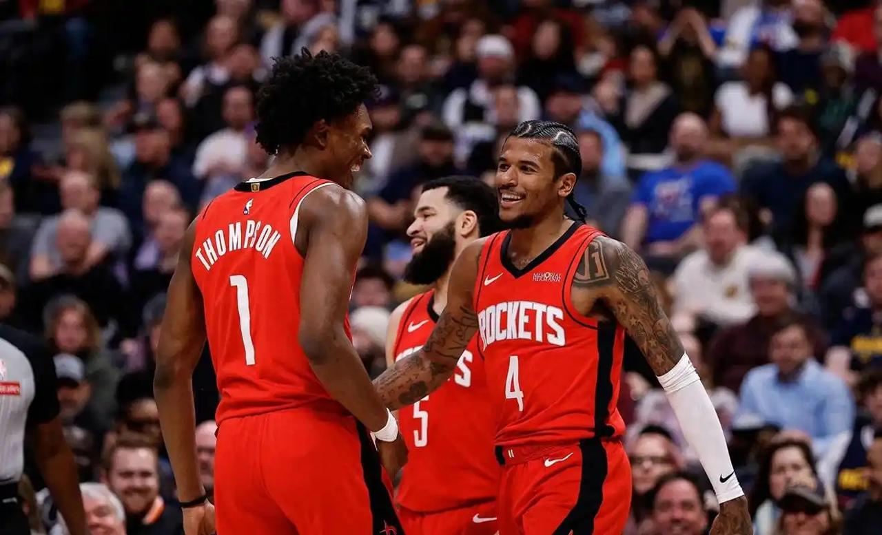 一场134-102让湖人无奈，火箭大胜之后，多队季后赛前景彻底改写。一场32