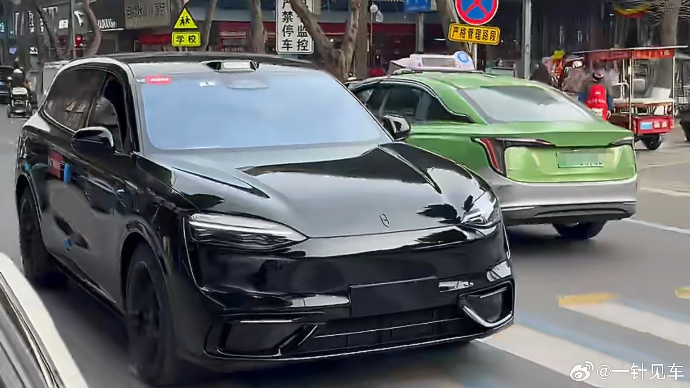 问界m6实力登场这张图，我不知道大家有没有发现重点。