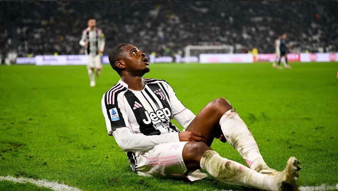 提醒一下：卡驴驴本赛季代表尤文图斯出战了全部34场比赛，累计出场3060分钟。他