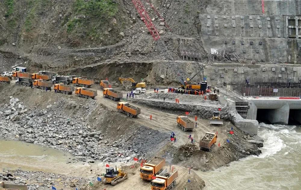巴基斯坦水电发展署宣布了个超重磅消息！中国能建葛洲坝集团承建的莫赫曼德水电站大坝
