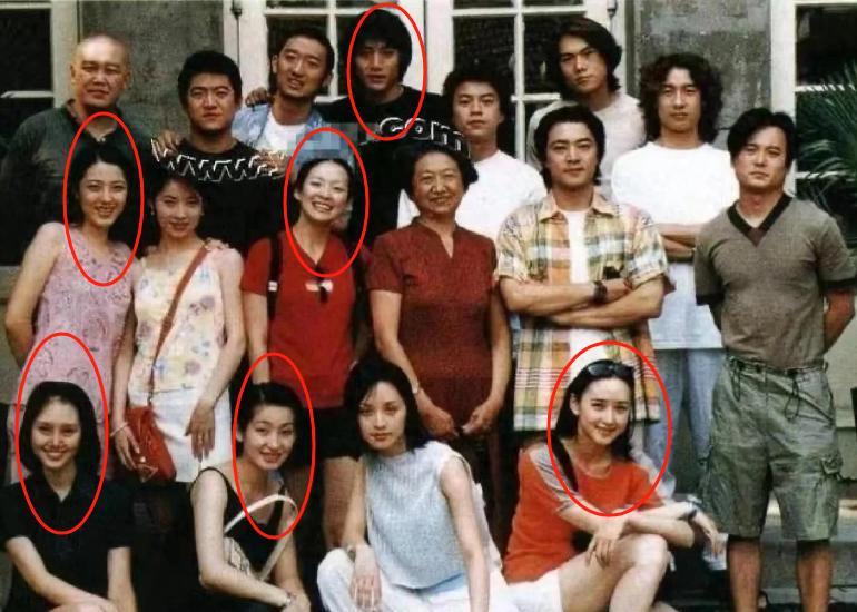 曾黎的同班同学，刘烨金马影帝，章子怡全满贯影后，秦海璐金马影后，袁泉百花奖最佳女