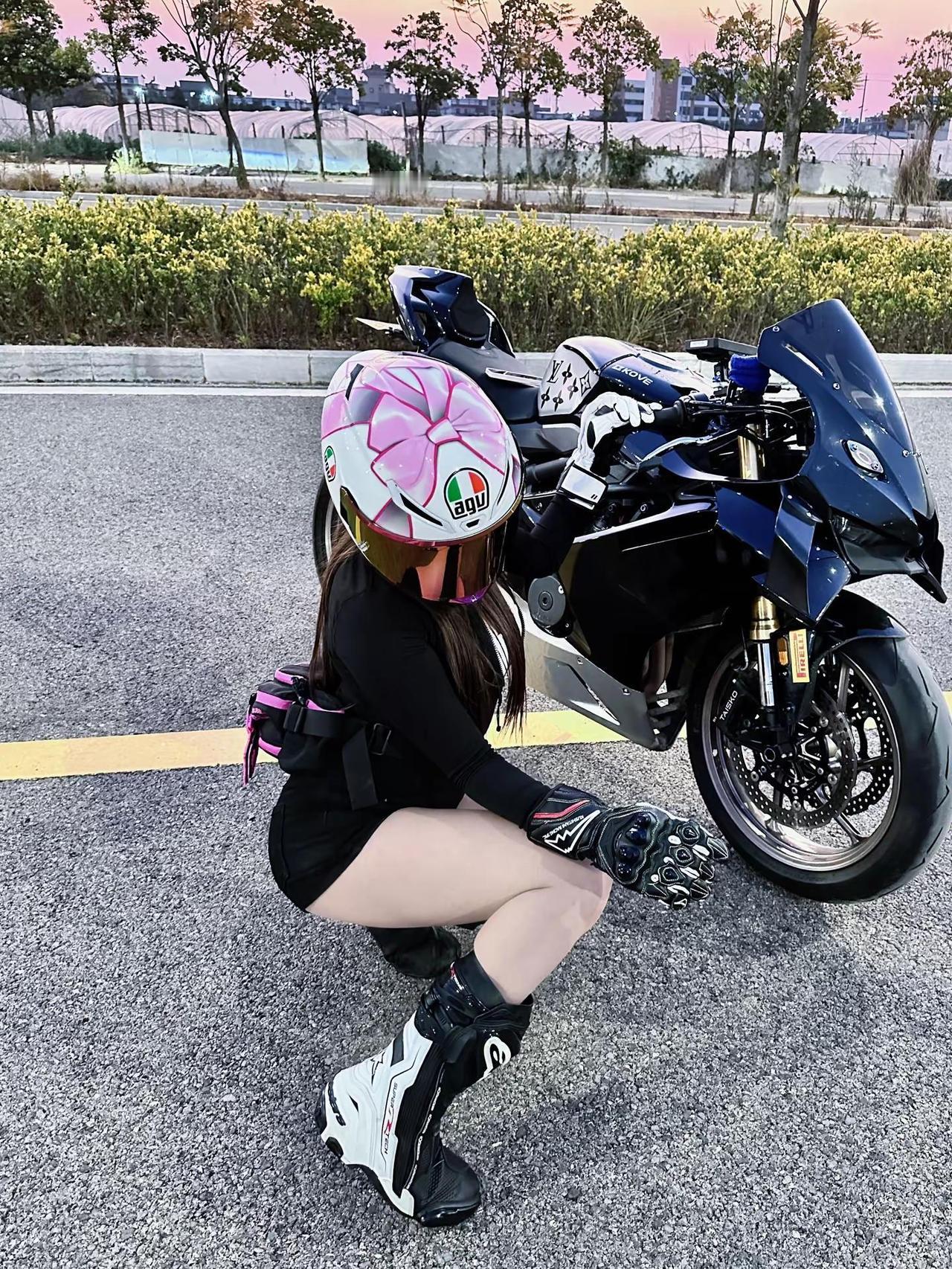 你不给我评论那我怎么跟你说话