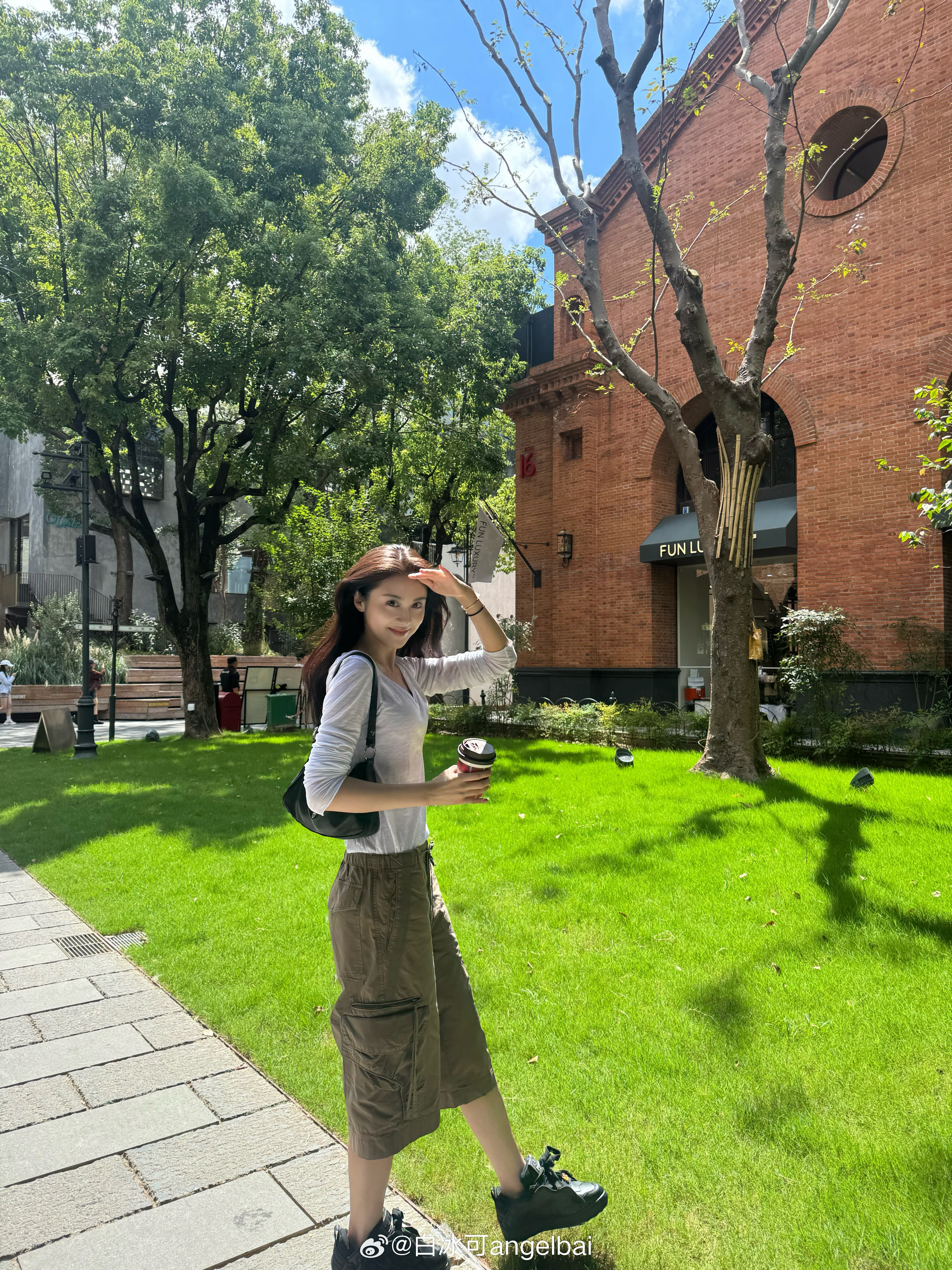 一起走走吗🚶记录开心每一可​​​