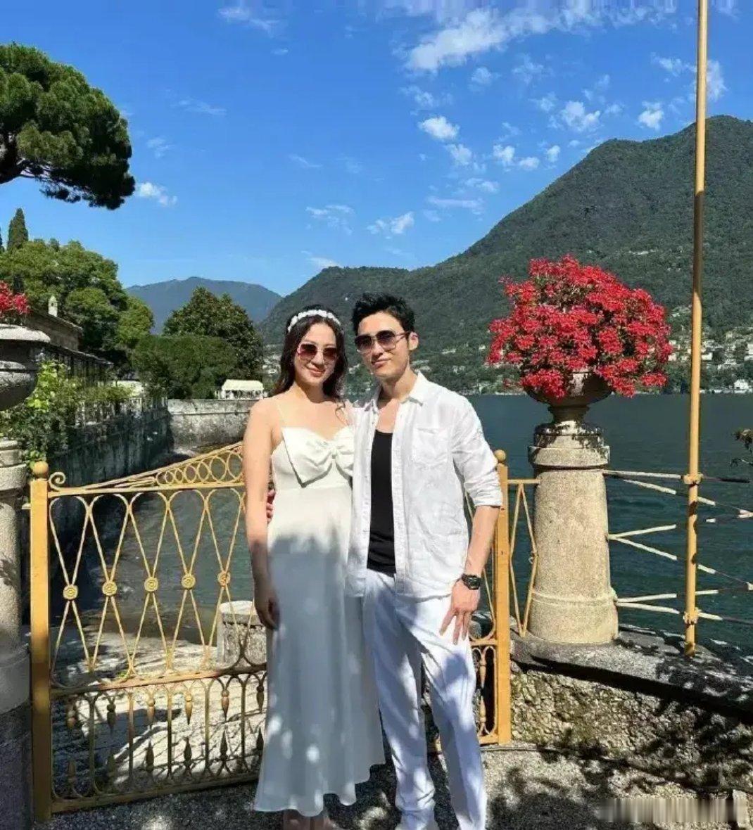 万万没有想到，他们居然是两口子。白看了十几年电视！