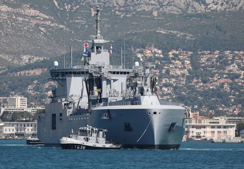 法国“雅克·舍瓦利耶”级综合补给舰“雅克·舍瓦利耶”级是法国海军正在服役的新一