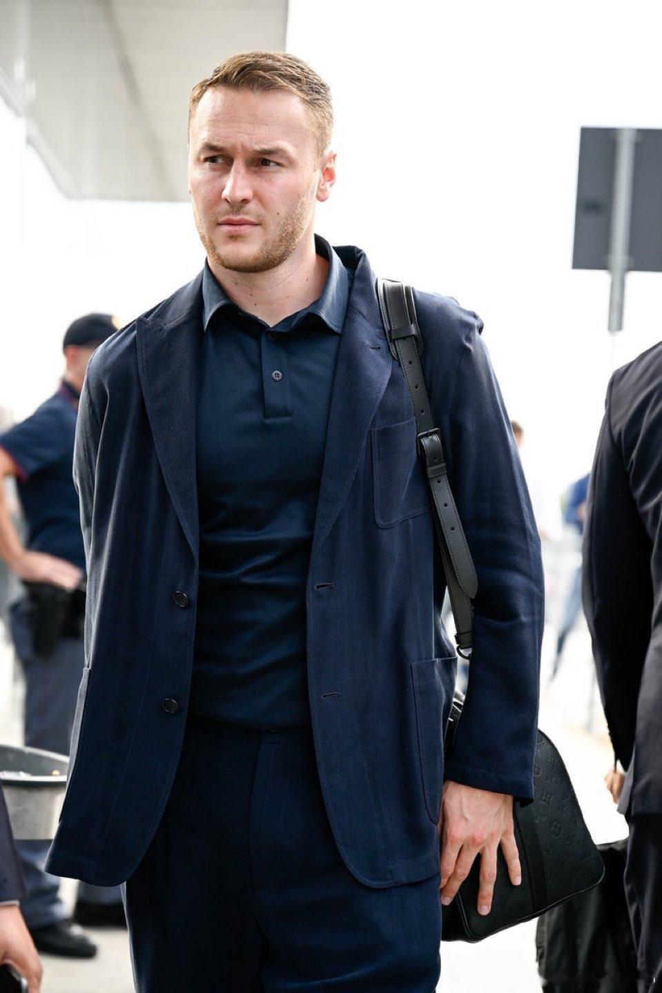 罗马体育报：斯帕莱蒂正在测试他的新4-3-3阵型，库普梅纳斯可能会被安排在左中后