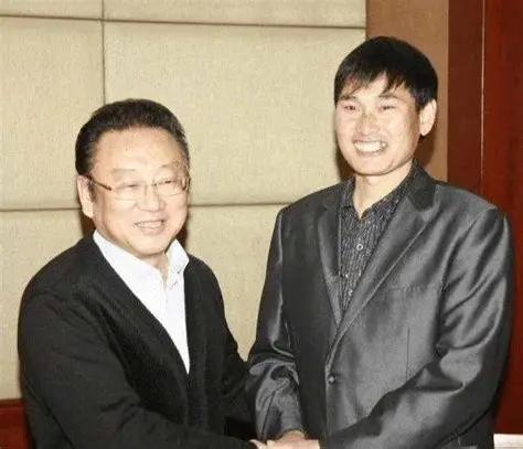 “啥这些年来，蒋大为对朱之文耿耿于怀，一提起朱之文好像火气那么大；你慢慢的品来，